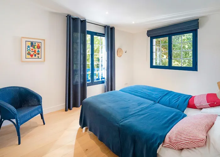 Iparra -elegance, Confort Pres Golf Nyaraló